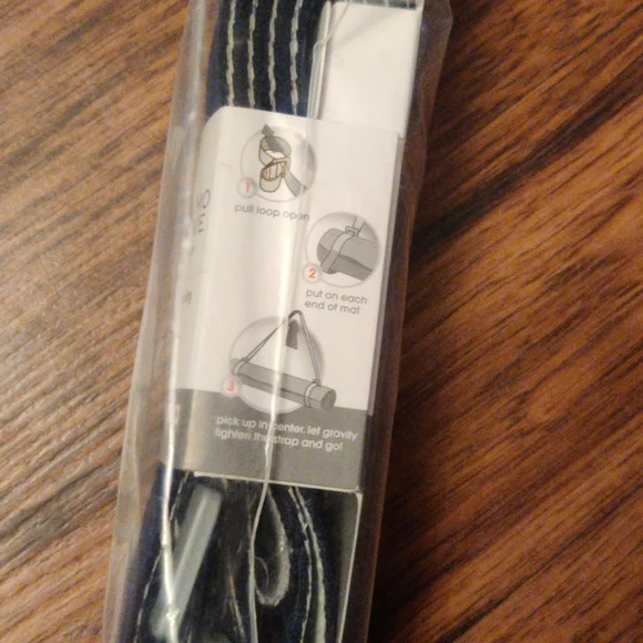 {Manduka} Navy Blue Yoga Mat Sling - Picture 2 of 5